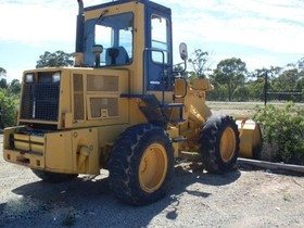 KOMATSU WA 120-1 pompa wody